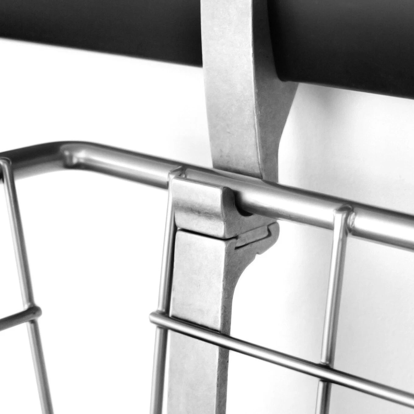 Wire Mesh Garage Storage Basket